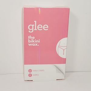 Glee The Bikini Wax. 24 Wax Strips 8 Wipes New In Box